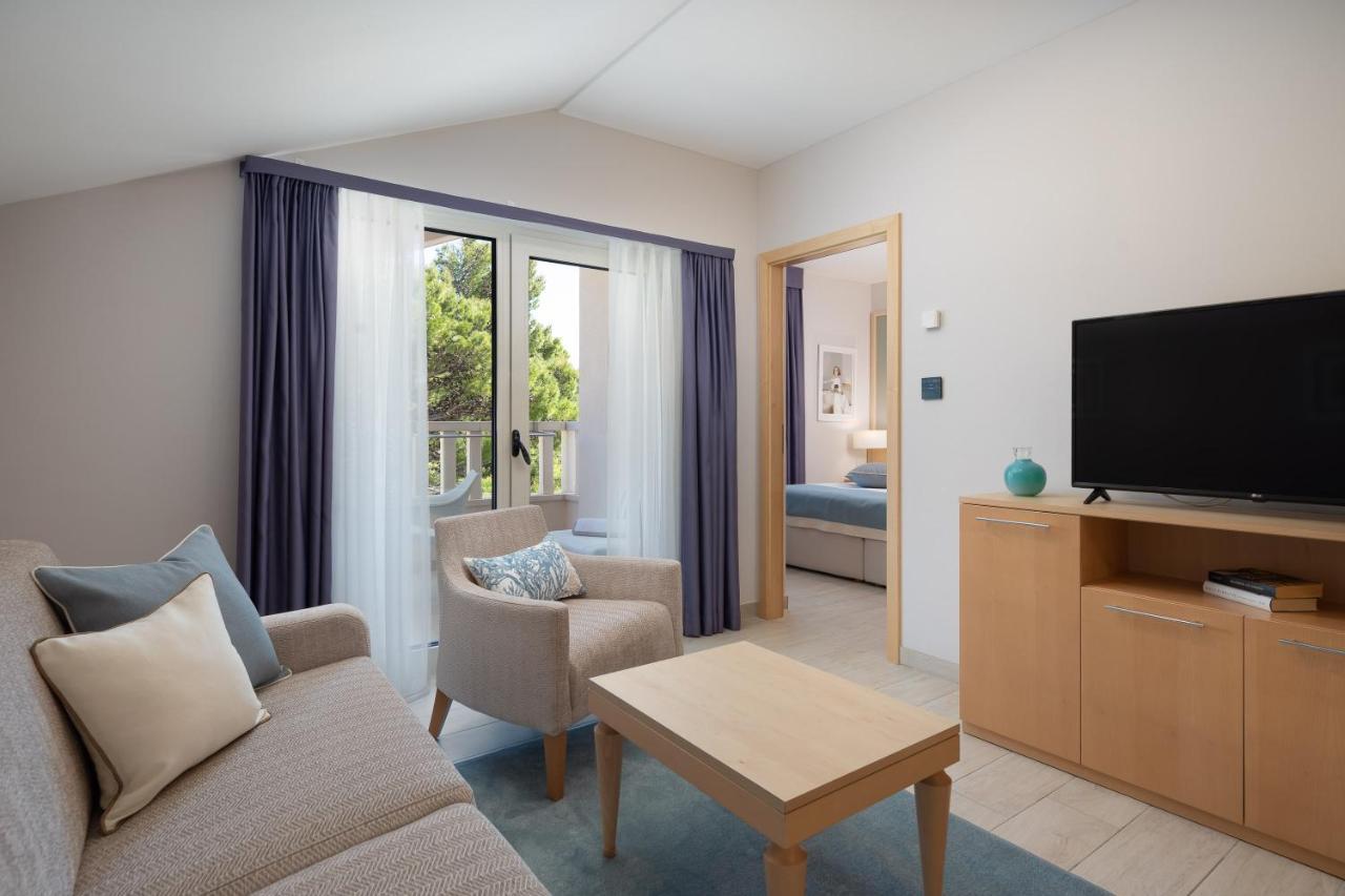 Aparthotel Flora Tučepi Zewnętrze zdjęcie