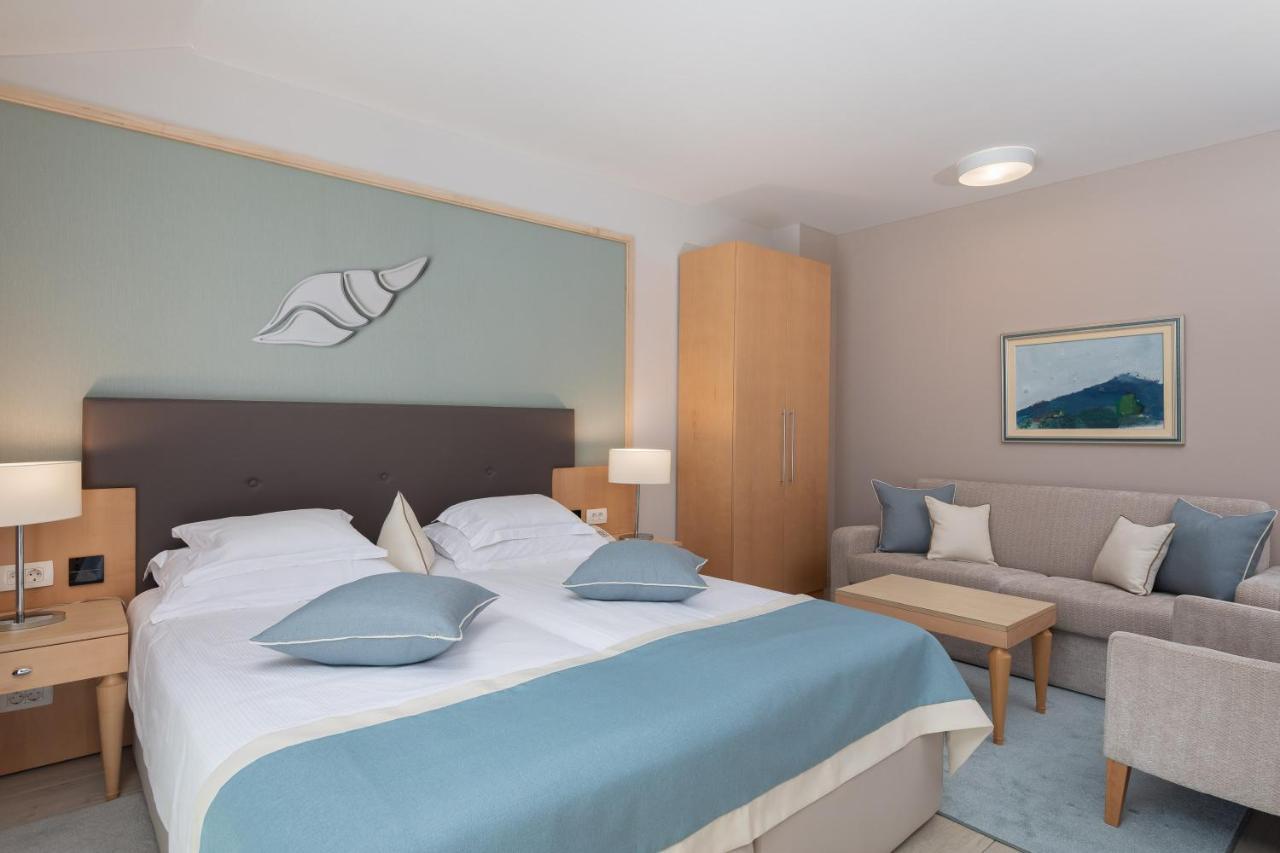 Aparthotel Flora Tučepi Zewnętrze zdjęcie