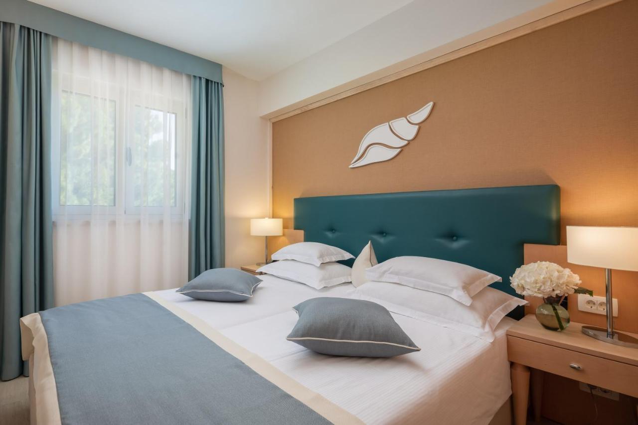 Aparthotel Flora Tučepi Zewnętrze zdjęcie