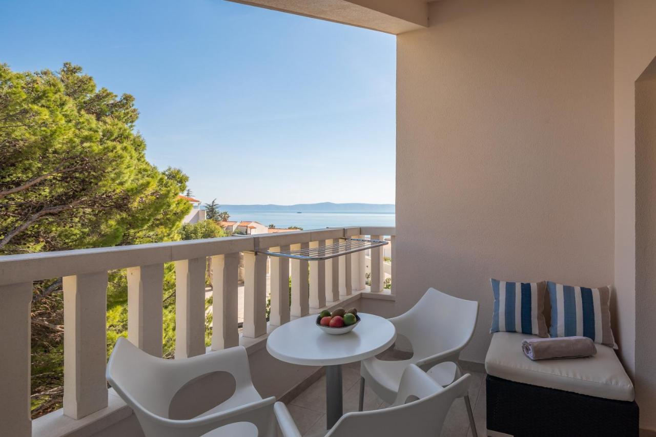 Aparthotel Flora Tučepi Zewnętrze zdjęcie