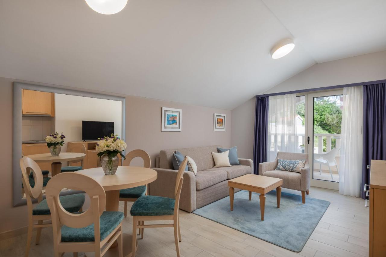 Aparthotel Flora Tučepi Zewnętrze zdjęcie